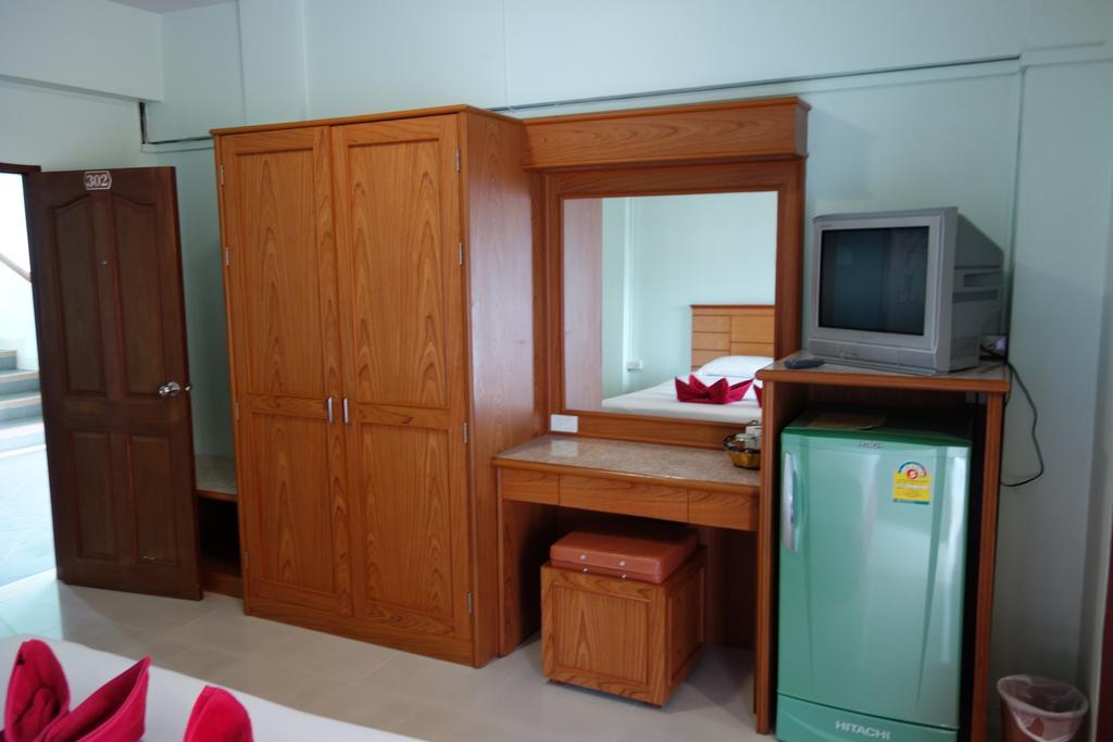 Lek Jomtien Hotel Exteriör bild